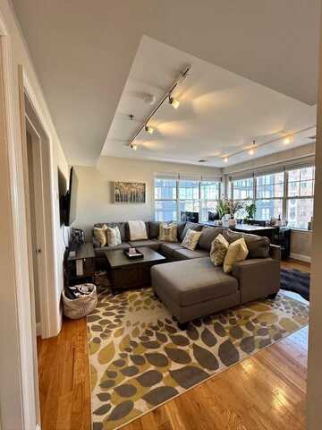 4401 PARK AVE, Union City, NJ 07087