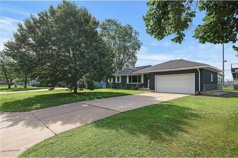 4901 76th Avenue N, Brooklyn Park, MN 55443