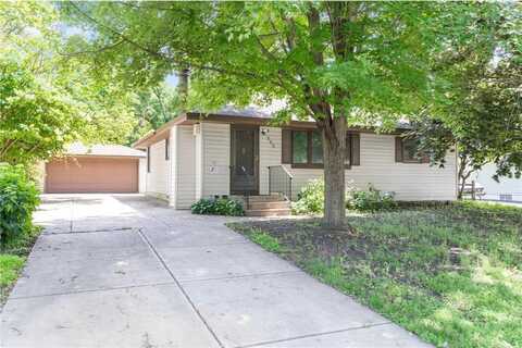 265 Greystone Avenue N, Oakdale, MN 55128