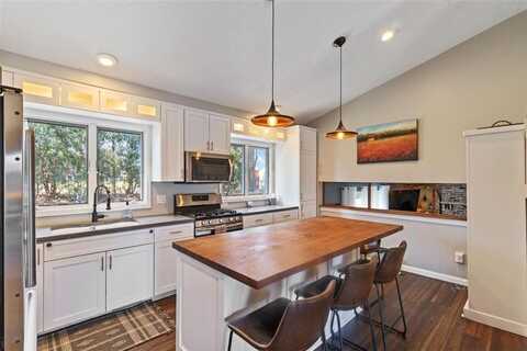 2915 Alvarado Lane N, Plymouth, MN 55447