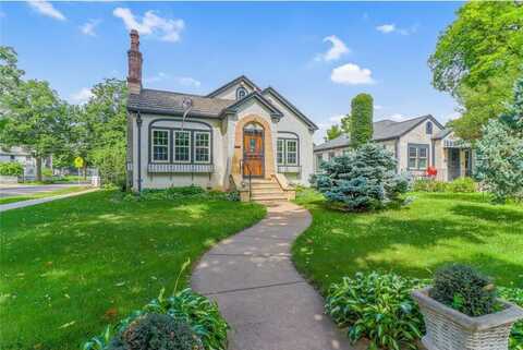 3660 45th Avenue S, Minneapolis, MN 55406