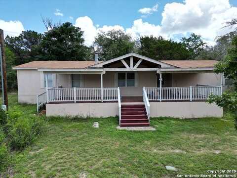 438 Private Road 180, Helotes, TX 78023