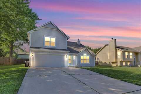 220 NE DREAMWEAVER Avenue, Lees Summit, MO 64086
