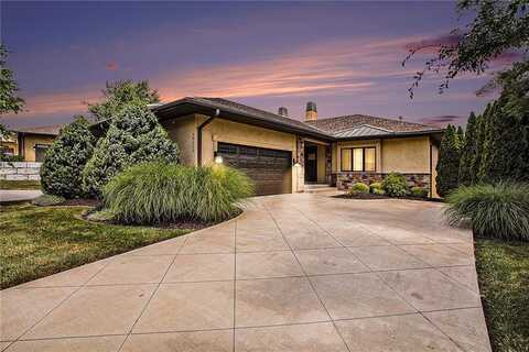 19220 W 102nd Street, Lenexa, KS 66220