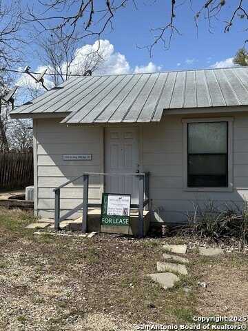 1926 N Hwy 16, Bandera, TX 78003