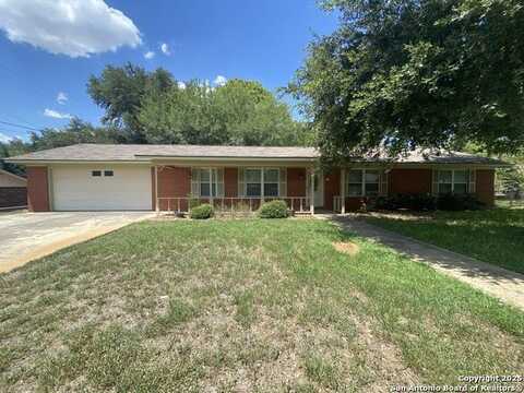 922 Wilshire, Pleasanton, TX 78064