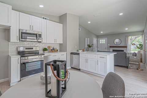 4026 Sunrise Pass, San Antonio, TX 78244