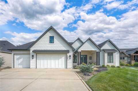 7736 N Donnelly Avenue, Kansas City, MO 64158