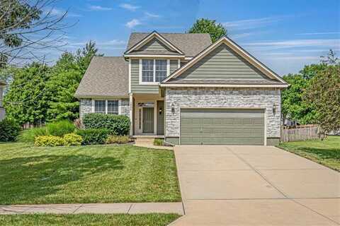895 N Diane Drive, Olathe, KS 66061