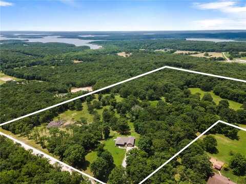 25501 Downing Avenue, Warsaw, MO 65355
