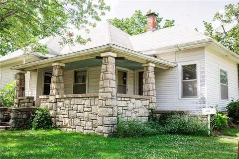 210 S Mulberry Street, Paola, KS 66071