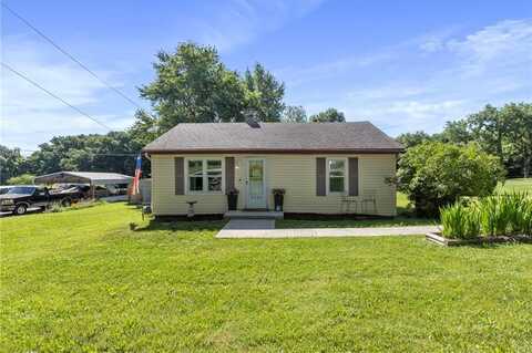 5525 NE Meadowbrook Road, Kansas City, MO 64119