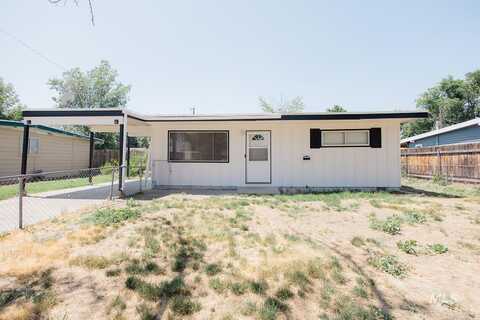 690 S 13th E, Mountain Home, ID 83647