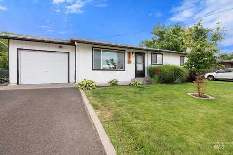 3607 12th St, Lewiston, ID 83501
