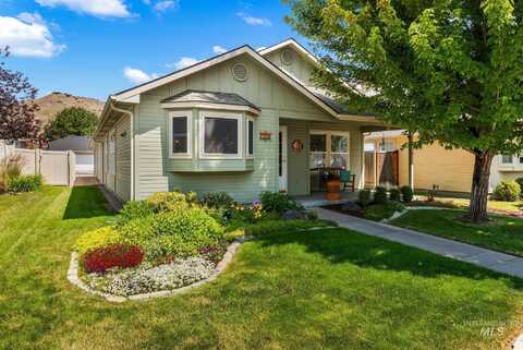 708 S Granite Way, Boise, ID 83712