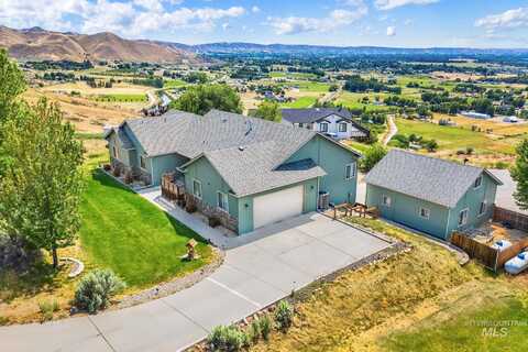 2113 Corral Rd, Emmett, ID 83617