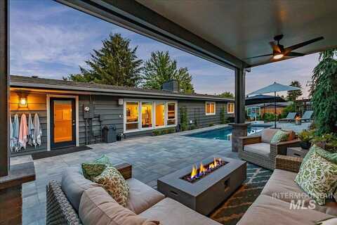 3011 N Crane Creek Rd, Boise, ID 83702