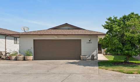 1443 29th St, Lewiston, ID 83501