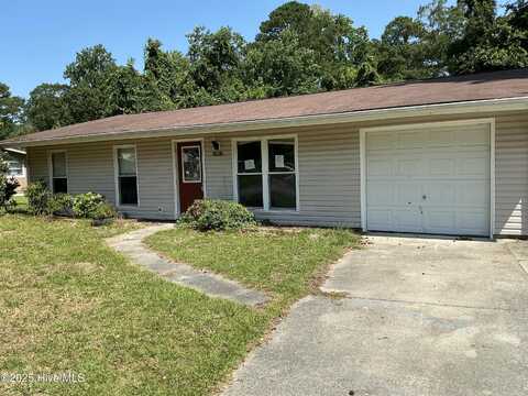 102 Tanglewood Drive, Jacksonville, NC 28540