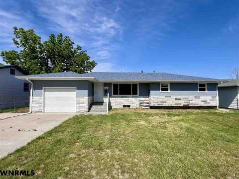 2620 PACIFIC BLVD, Gering, NE 69341