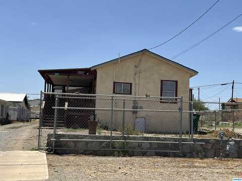 810 Fort Bayard Street, Santa Clara, NM 88026
