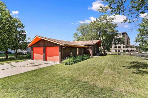 6411 Winnequah Road, Monona, WI 53716