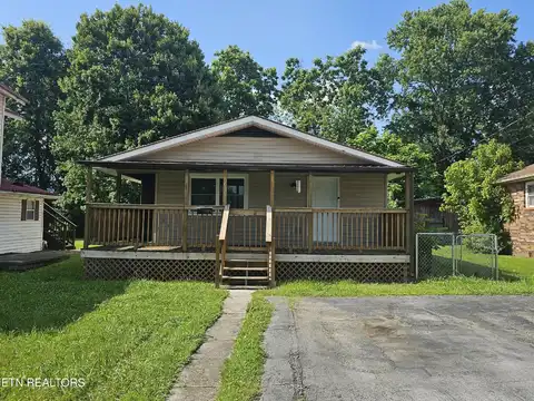 708 Ilchester Ave, Middlesboro, KY 40965