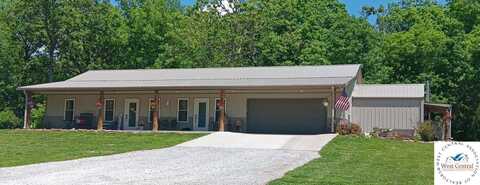 602 SE 400, Clinton, MO 64735