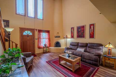 4116 Cheyenne Circle, Santa Fe, NM 87507