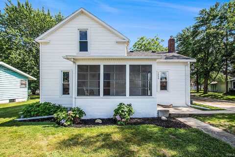 1230 E Clark Street, Warsaw, IN 46580