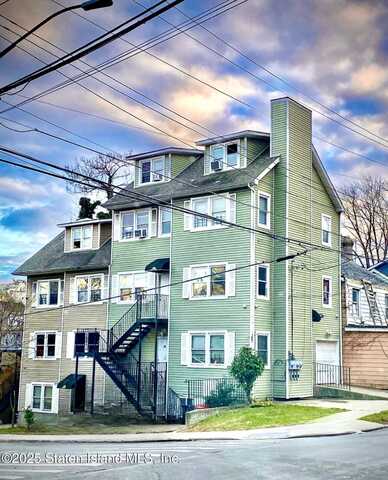 16 Pauw Street, Staten Island, NY 10301