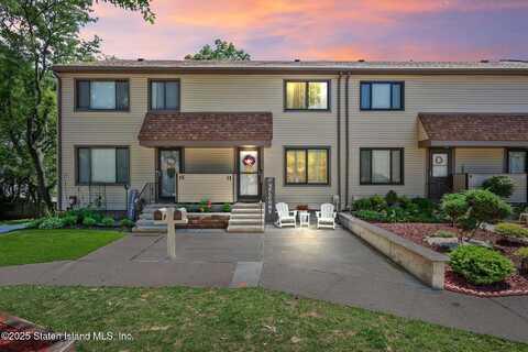 11 Bower Court, Staten Island, NY 10309
