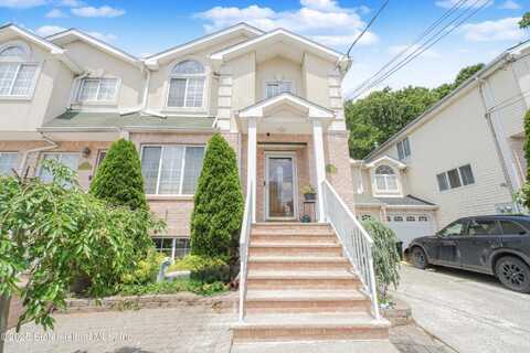 37 Quail Lane, Staten Island, NY 10309