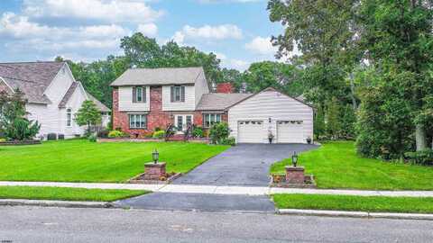 32 Lakeshore Drive, Hammonton, NJ 08037
