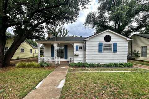 2411 29th Street, Lubbock, TX 79411