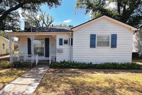 2411 29th Street, Lubbock, TX 79411