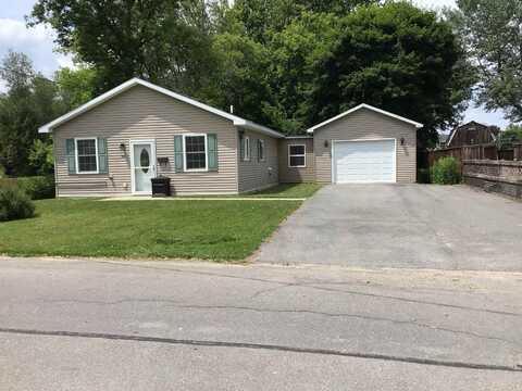 2102 Montgomery St, Ogdensburg, NY 13669