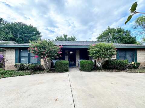 5712 70th Place, Lubbock, TX 79424