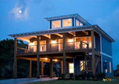 700 Swan Point Marina Road, Seadrift, TX 77983
