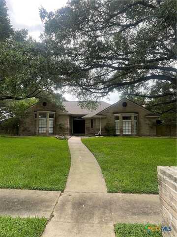 403 Turtle Rock Drive, Victoria, TX 77904