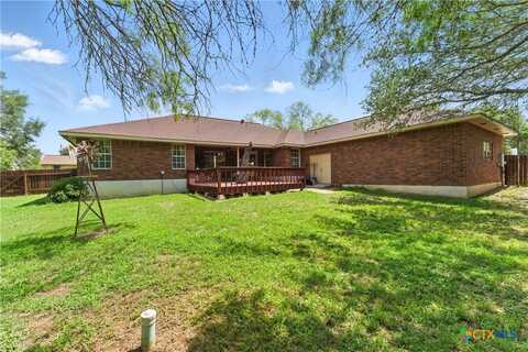 1233 Oakcrest Drive, Pleasanton, TX 78064