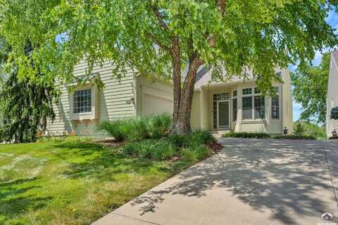 5912 Longleaf Drive, Lawrence, KS 66049