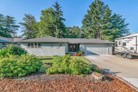 2372 Siskiyou Boulevard, Medford, OR 97504