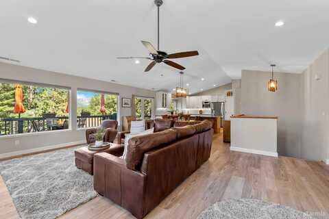 2359 Wagon Train Trail, South Lake Tahoe, CA 96150