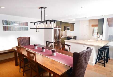 2771 SUNBURST CONDO Dr, Sun Valley, ID 83353