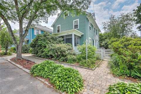 7 Doane Avenue, Providence, RI 02906