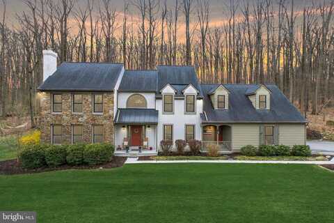 32 MCLEOD POND RD, GLENMOORE, PA 19343