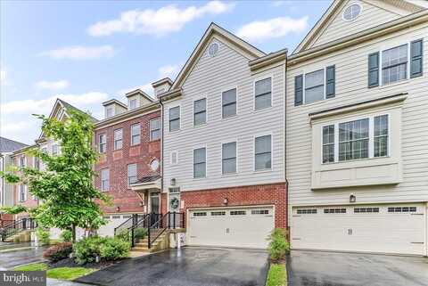 4 PARKVIEW CIR, WAYNE, PA 19087