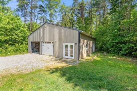 30 Pine Ct, Bumpass, VA 23024