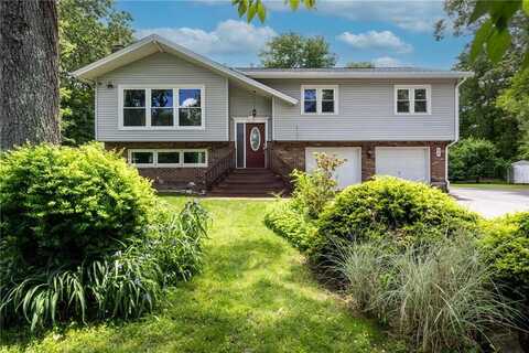 64 Higgins Drive, South Kingstown, RI 02881